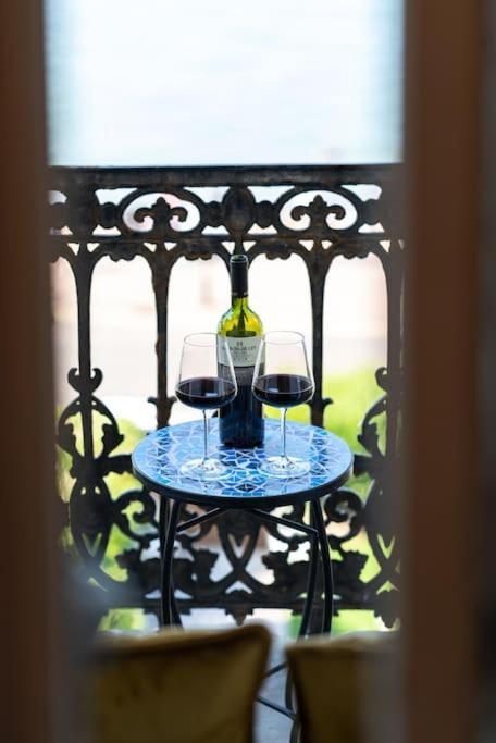 Stylish Beachfront Apartment, Sweeping Ocean Views And Luxury Touches Herne Bay Kültér fotó